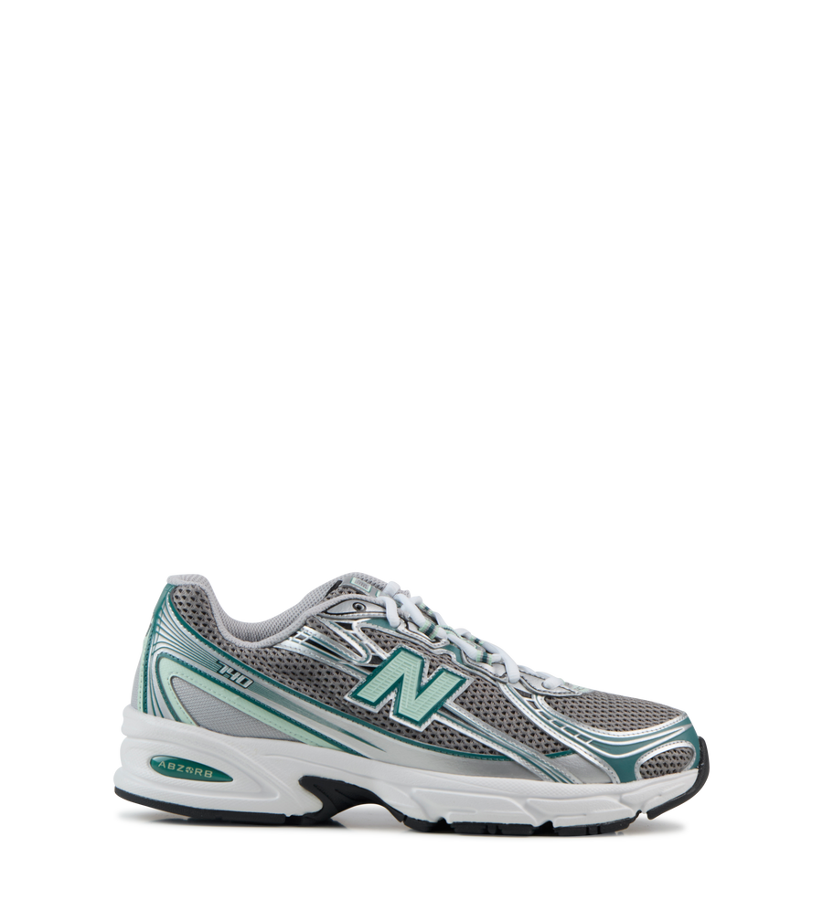 740 Sneakers Silver Metallic